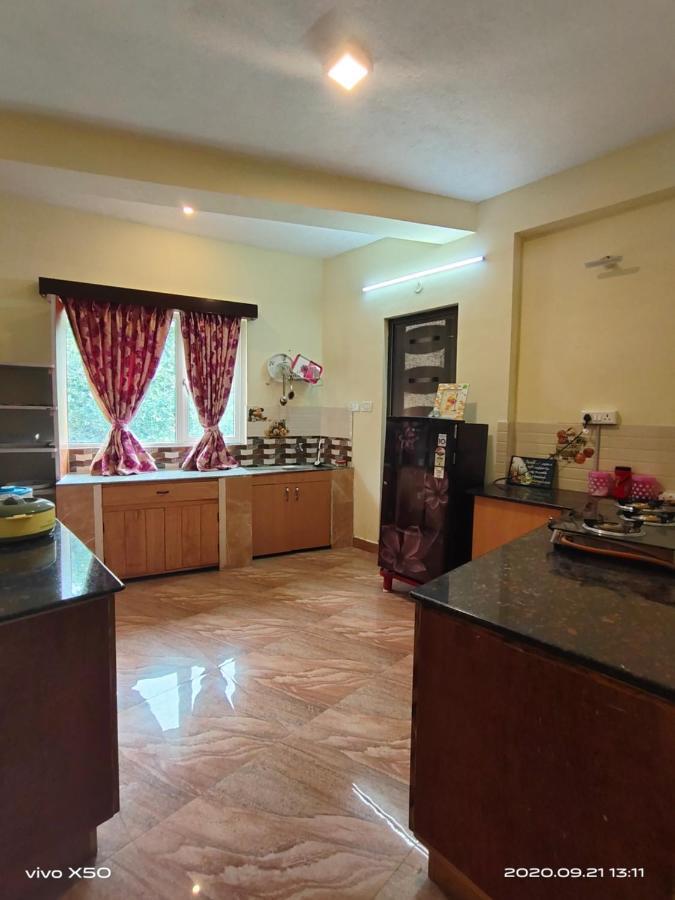 Bed and Breakfast Le Charmin Кодайканал Экстерьер фото